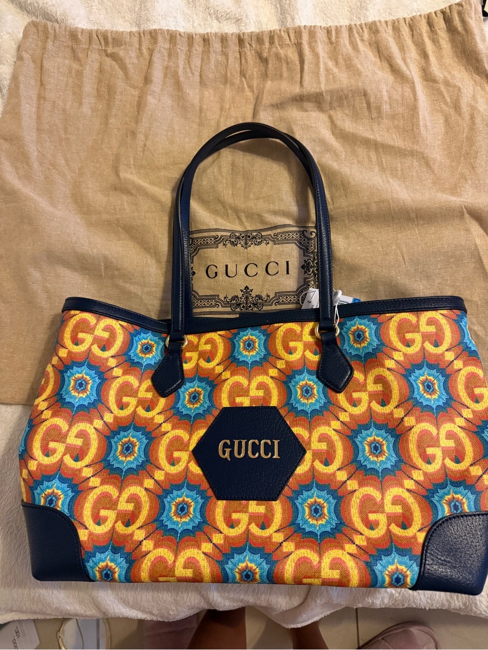 Gucci GG Supreme Kaleidoscope Calfskin Script Logo Gucci 100 Tote Bag